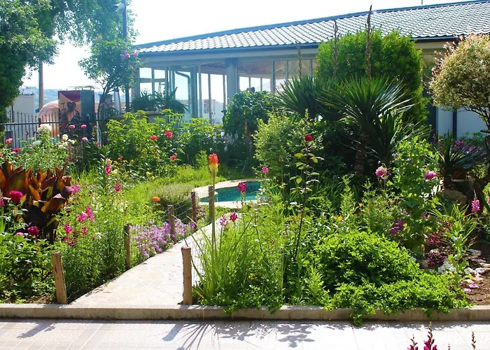 свети никола каваците - плаж и סוזופול