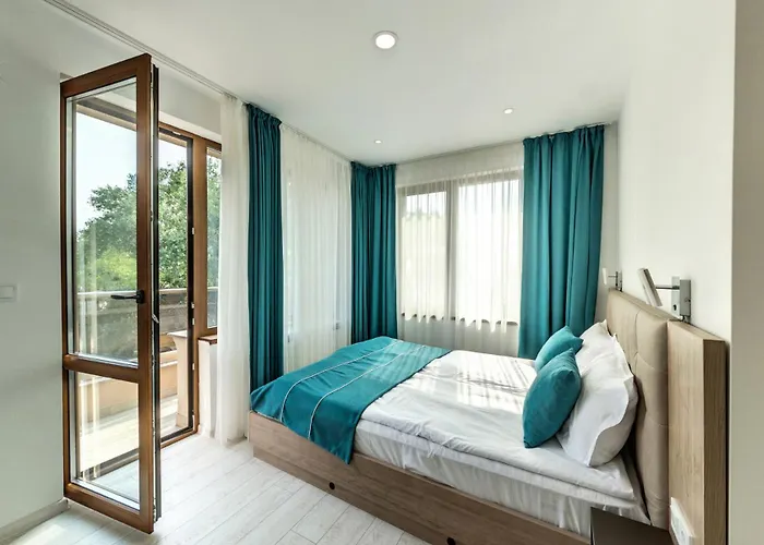 свети никола каваците - плаж и סוזופול