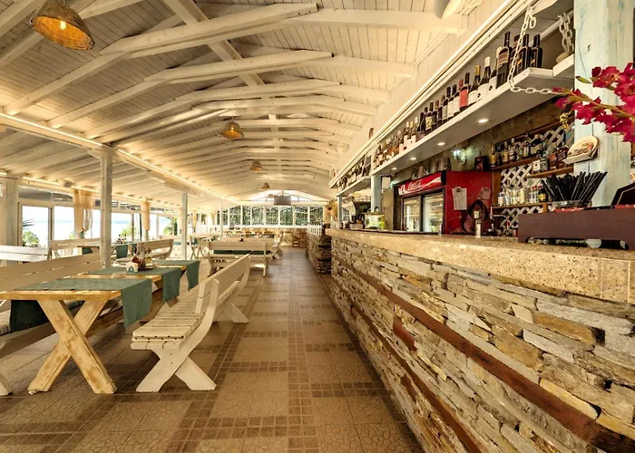 свети никола каваците - плаж и